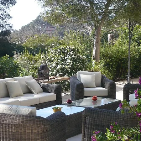 Chambres D'hotes Heliotropes Bed and breakfast